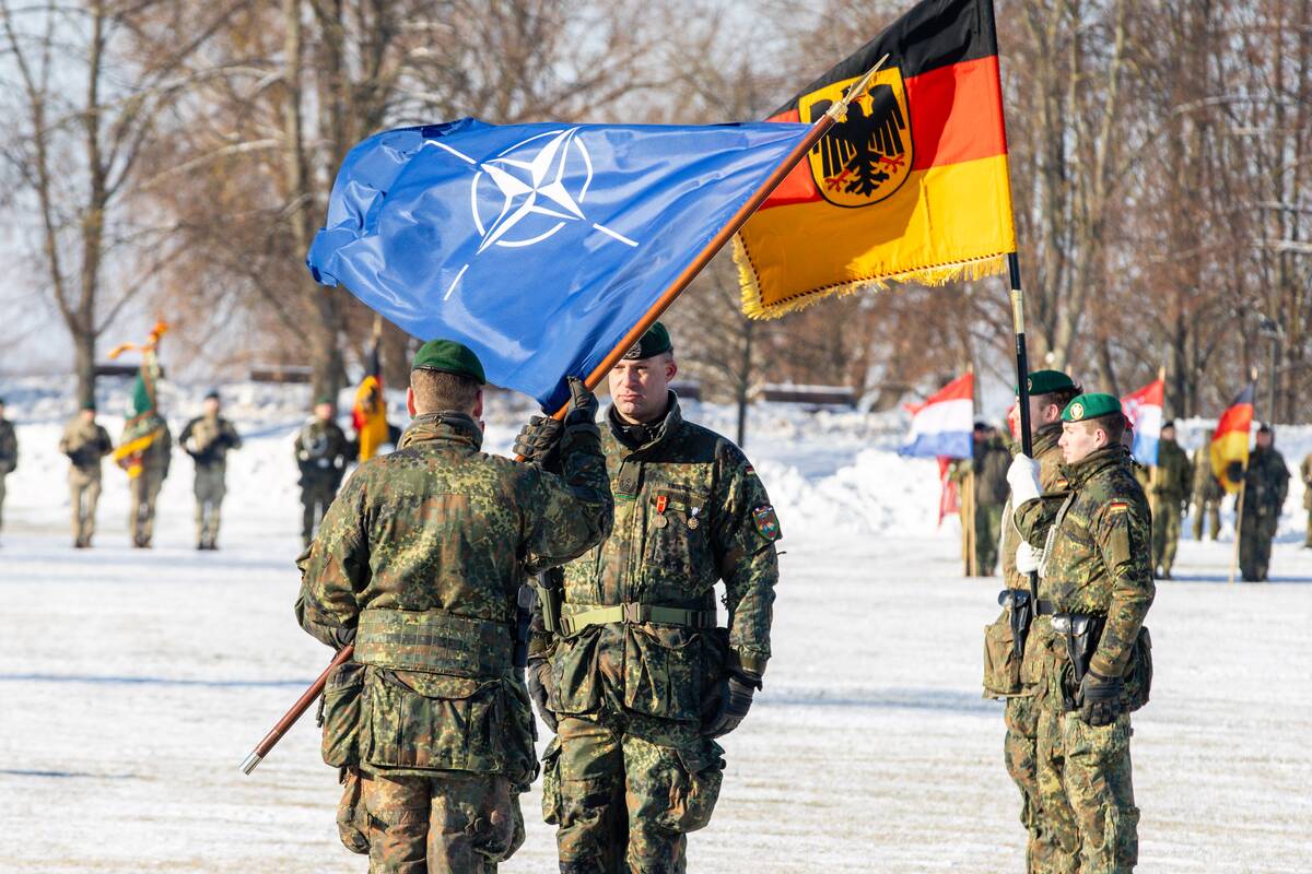 
<span>Vokietija susiduria su sunkumais ieškant savanorių tarnauti brigadoje Lietuvoje</span>
