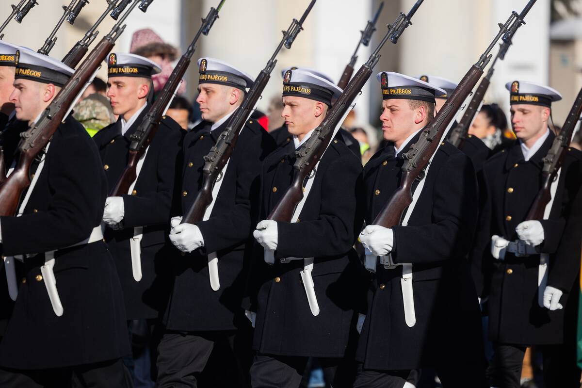 Vėliavų pakėlimo ceremonija