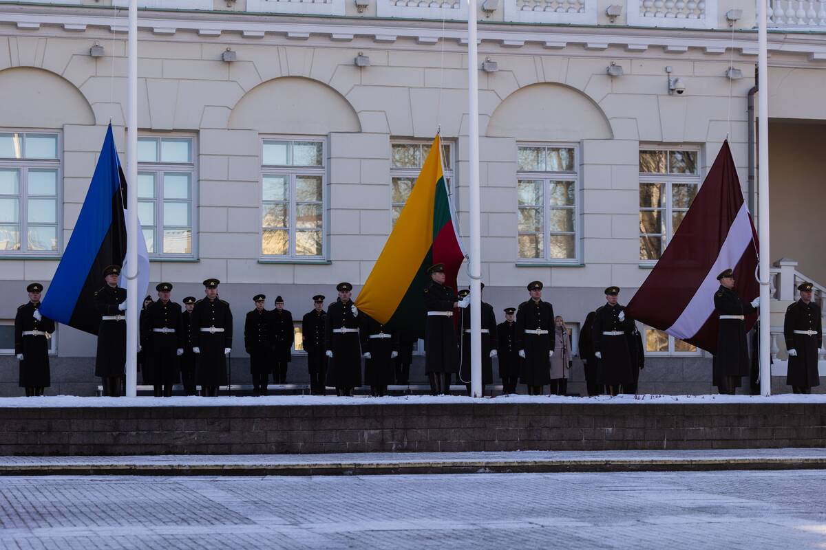 Vėliavų pakėlimo ceremonija