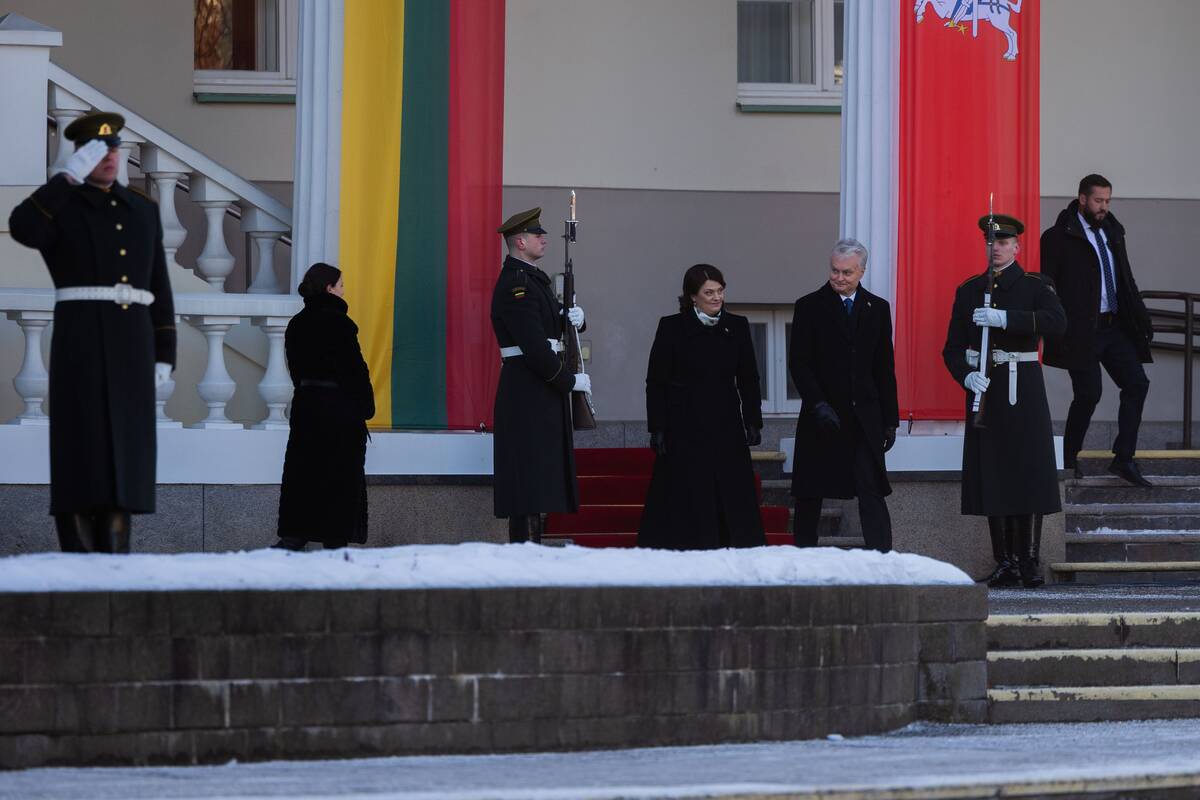 Vėliavų pakėlimo ceremonija