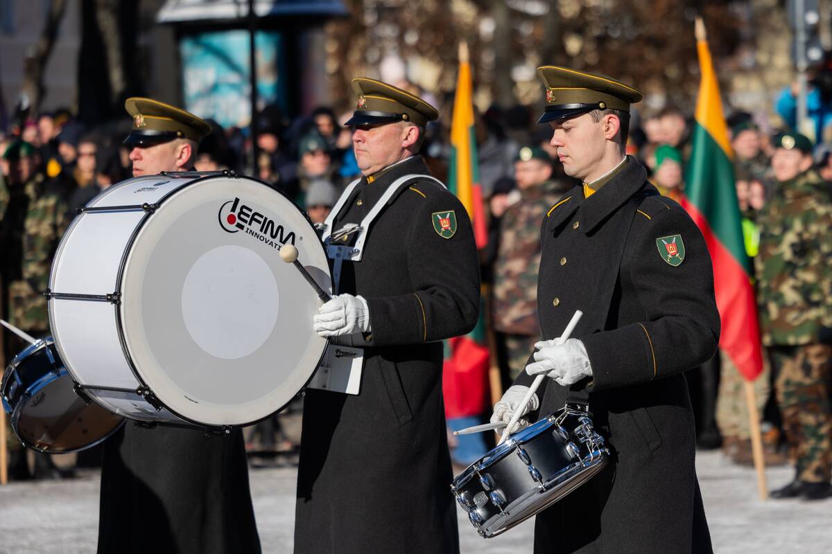 Vėliavų pakėlimo ceremonija