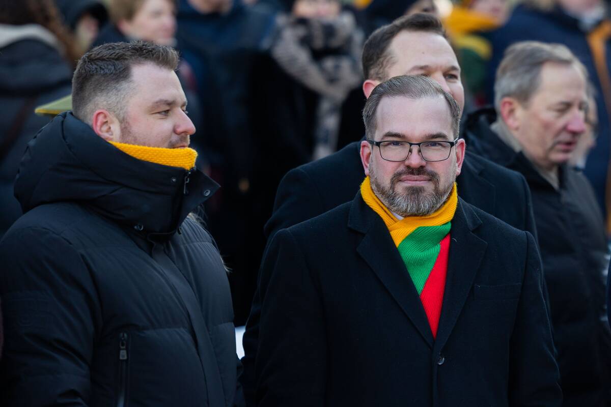 Vėliavų pakėlimo ceremonija