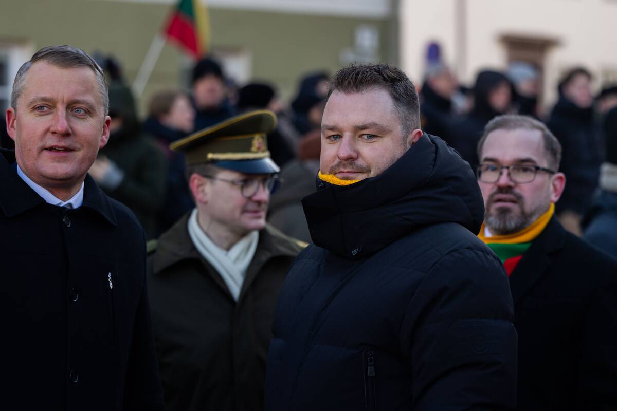 Vėliavų pakėlimo ceremonija