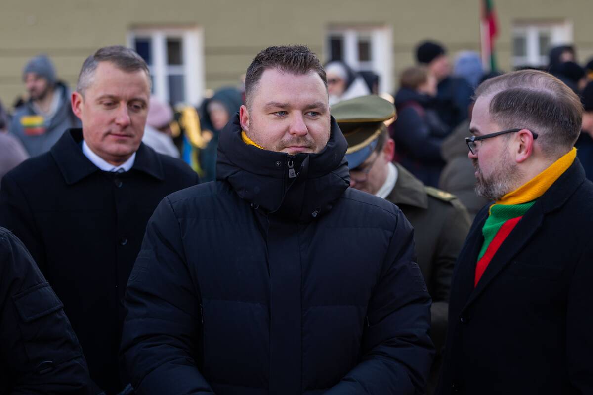 Vėliavų pakėlimo ceremonija