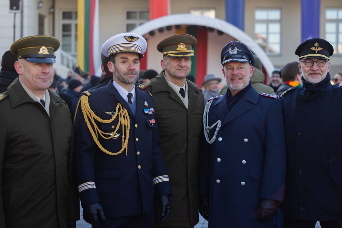 Vėliavų pakėlimo ceremonija