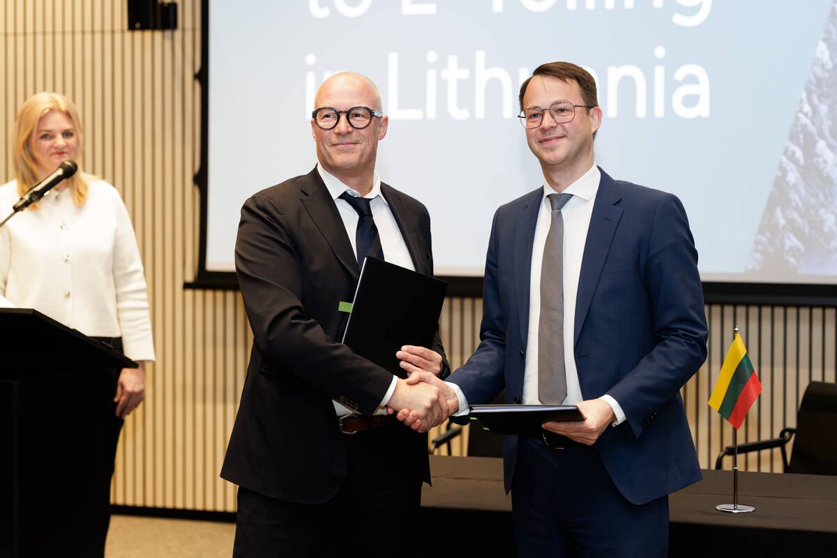 „Via Lietuva“ pasirašė sutartį dėl elektroninės kelių rinkliavos sistemos diegimo 