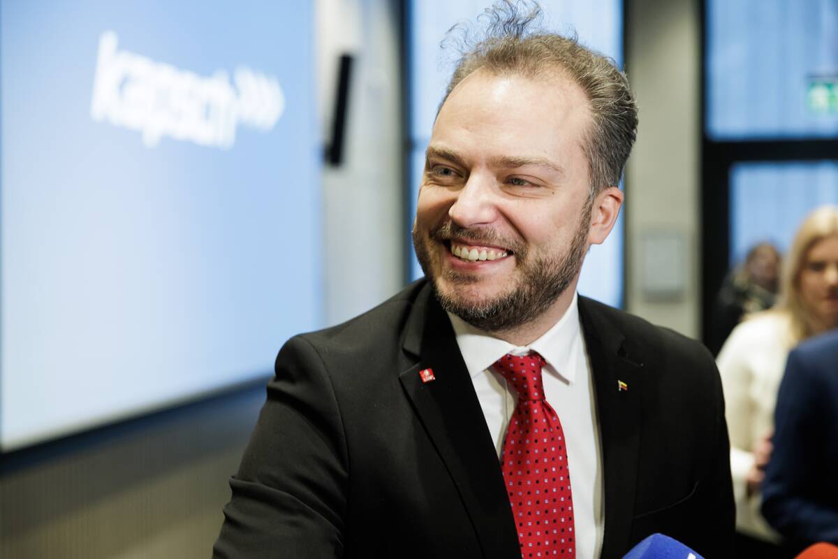 „Via Lietuva“ pasirašė sutartį dėl elektroninės kelių rinkliavos sistemos diegimo 