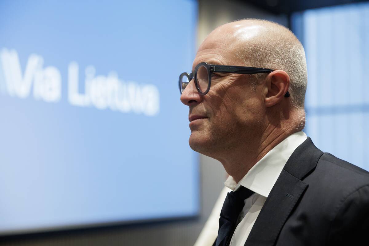 „Via Lietuva“ pasirašė sutartį dėl elektroninės kelių rinkliavos sistemos diegimo 