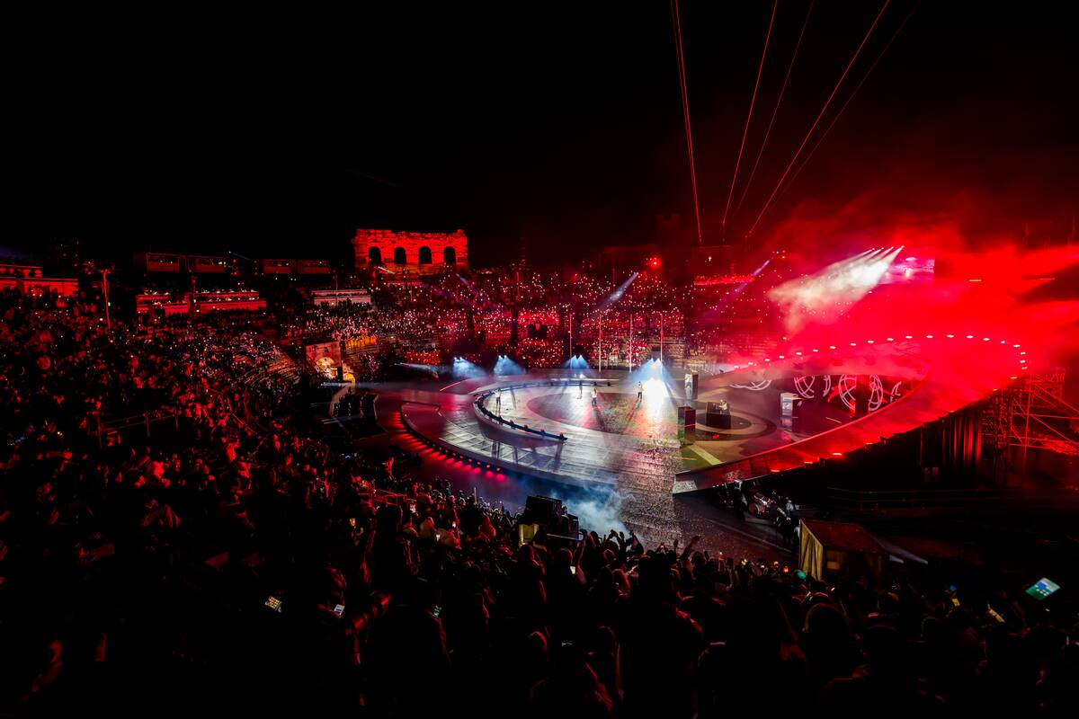 Milano ir Kortinos žiemos olimpinių žaidynių uždarymo ceremonija