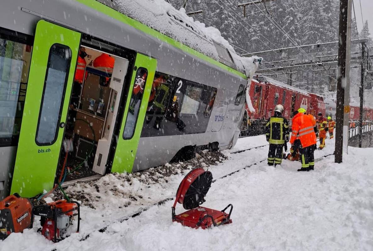 
<span>Šveicarijoje nuo bėgių nuvažiavus traukiniui sužeisti penki žmonės</span>
