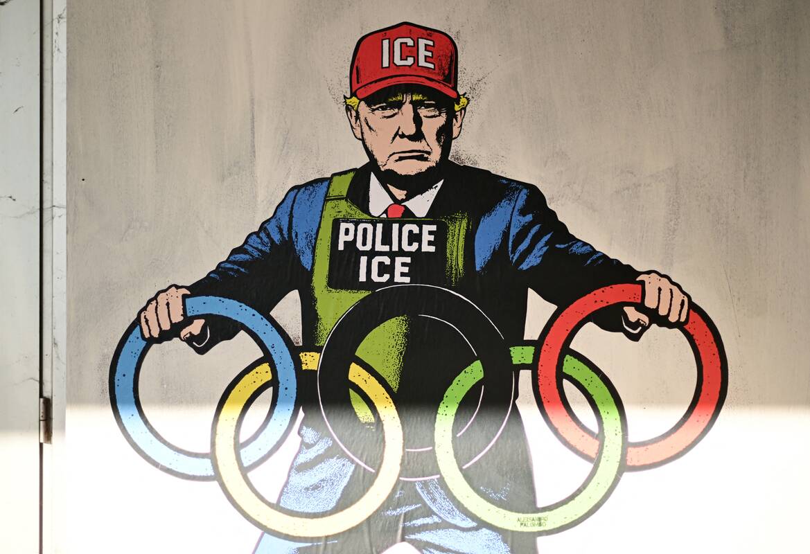 
<span>Trumpas užsimena apie migracijos pareigūnų veiksmų švelninimą</span>
