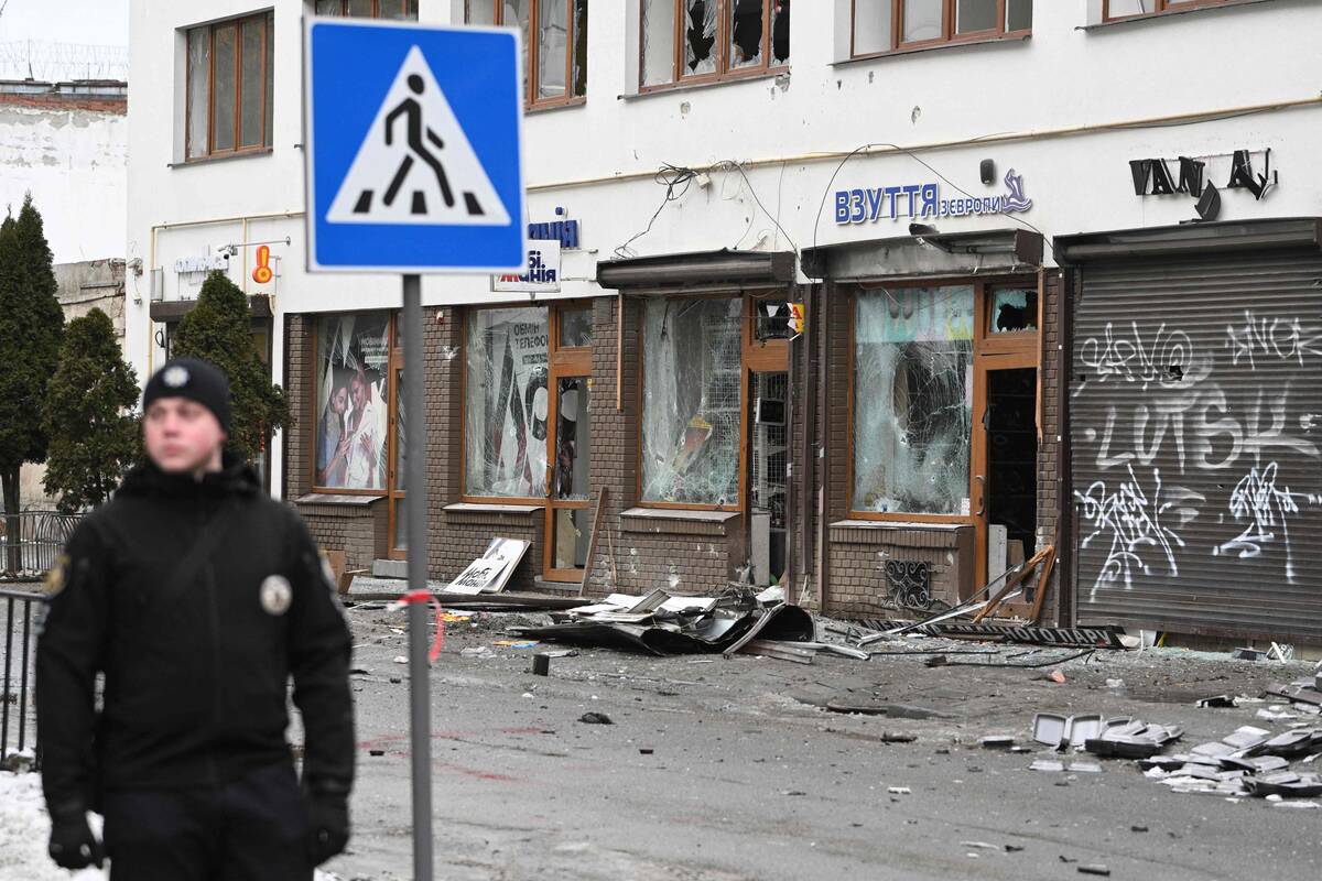 
<span>18-metė kaltinama įviliojusi policininkus į teroristinio išpuolio vietą Lvive</span>

