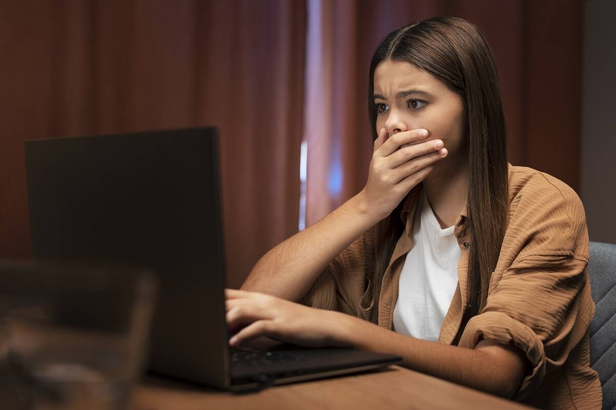 
<span>Dešimt pranešimų per dieną: kur kreiptis dėl patyčių internete?</span>
