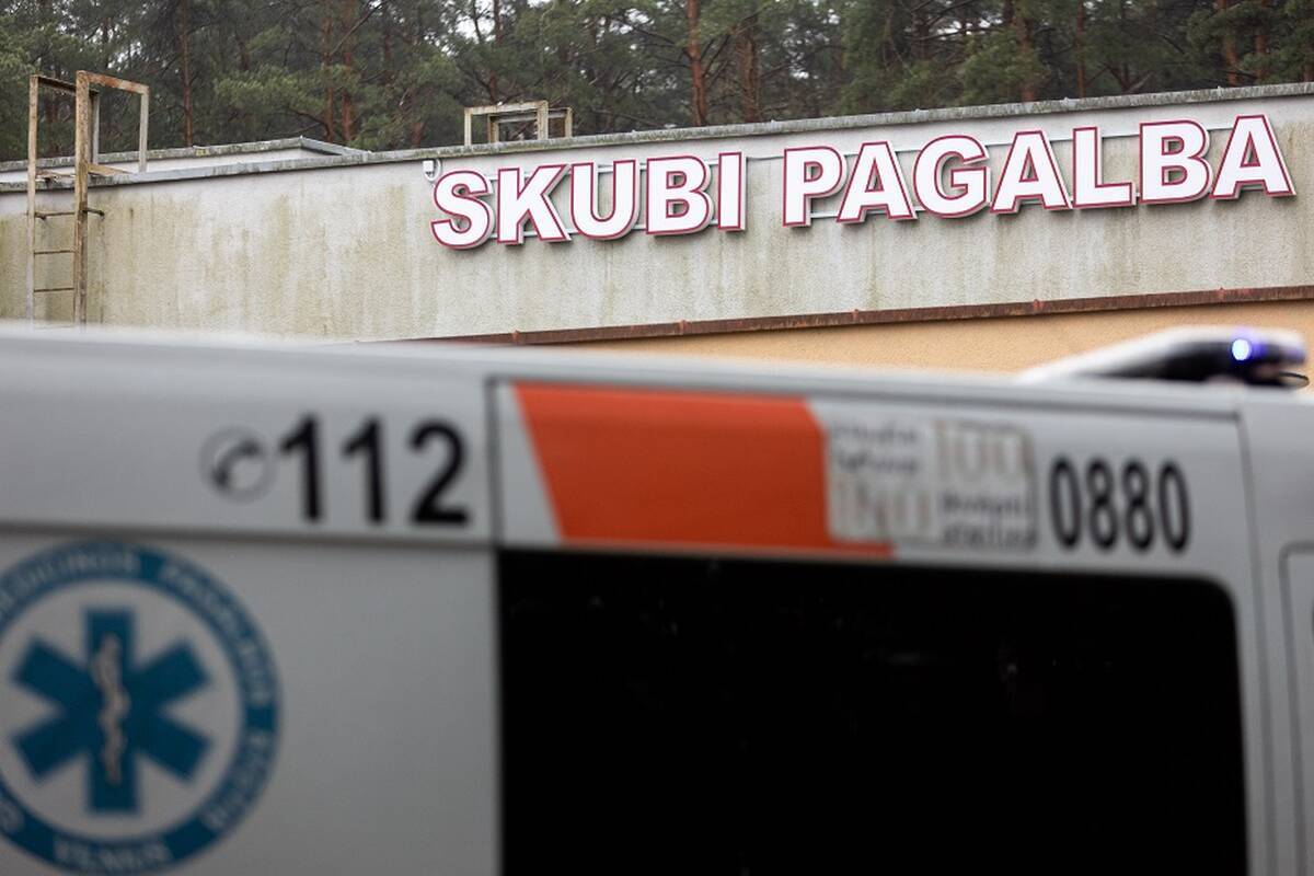 
<span>Pareigūnas partrenkė į kelią išbėgusią mergaitę</span>
