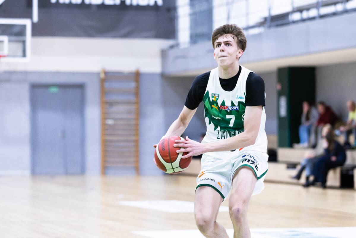
<span>Jaunasis krepšinio talentas pasiekė trigubą dublį</span>
