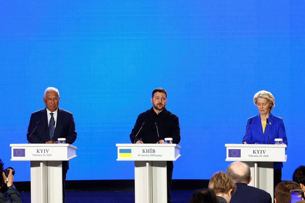 
<span>EK vadovė Kyjive žada suteikti Ukrainai 90 mlrd. eurų paskolą </span>
