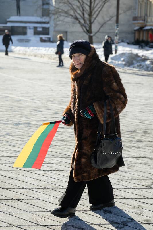 Šventinė Vasario 16-osios eisena 