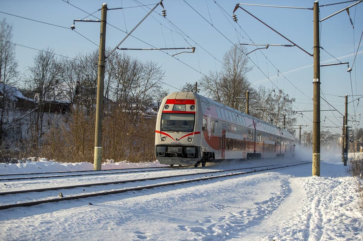 
<span>Dėl šalčio Lietuvoje galimi pavieniai traukinių vėlavimai</span>
