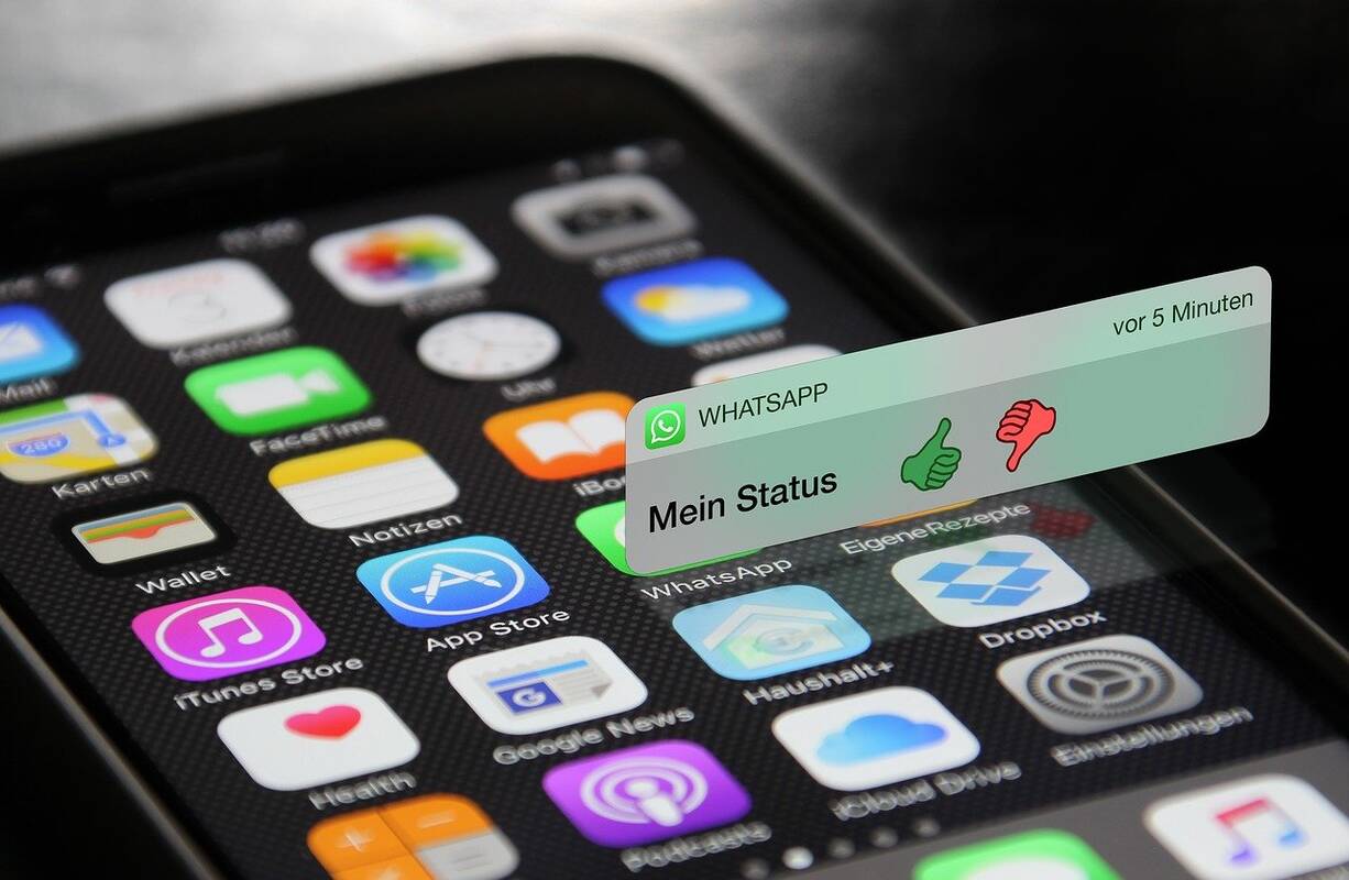 
<span>Rusija mėgino visiškai užblokuoti „WhatsApp“ programėlę</span>
