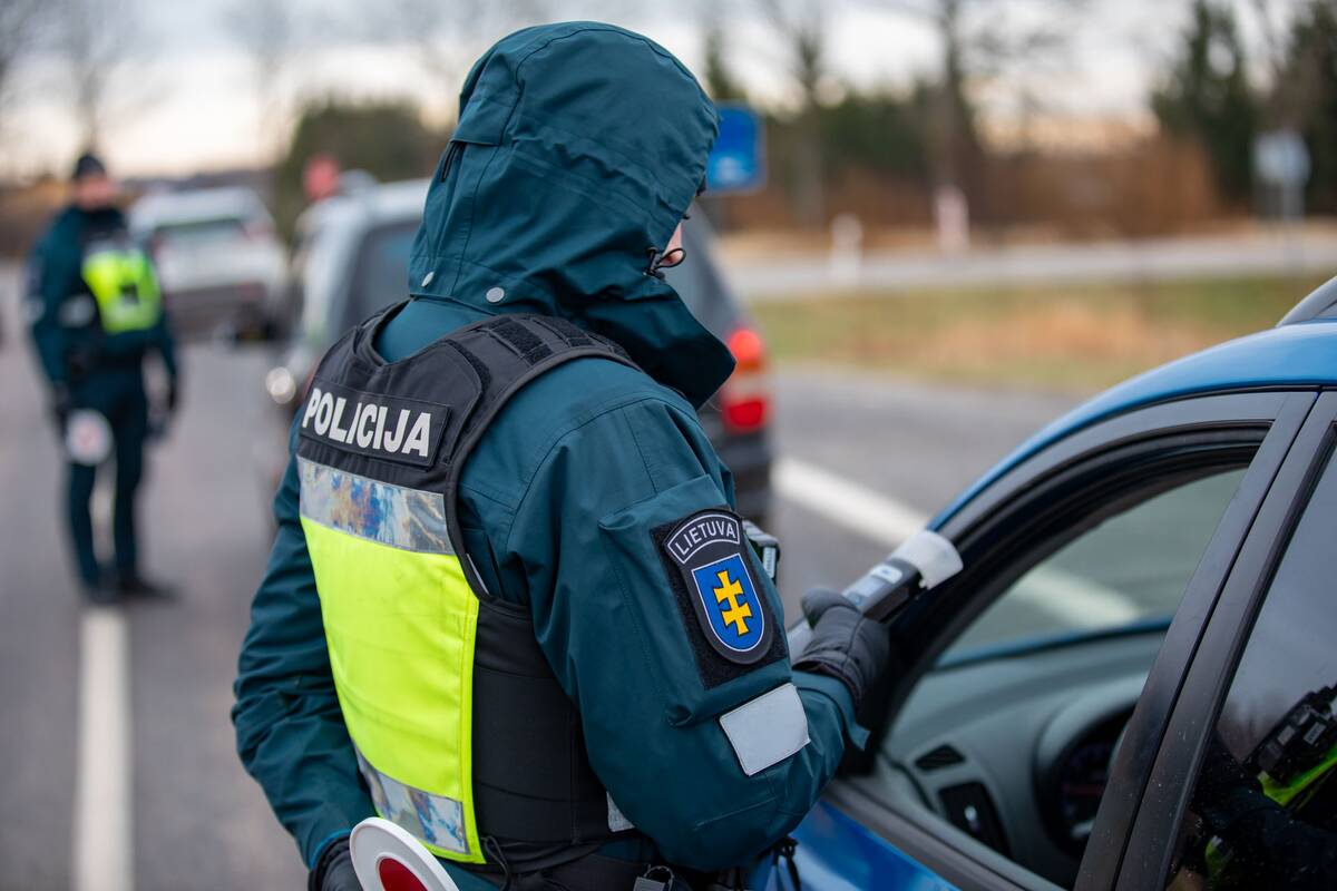 
<span>Kelias valandas trukusio patikrinimo metu įkliuvo du neblaivūs vairuotojai</span>
