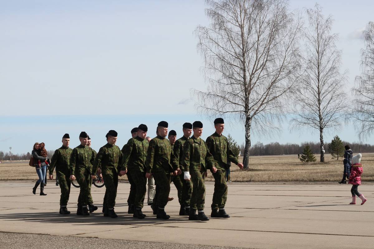 
<span>Aviacijos bazėje Šiauliuose rengiamas tradicinis bėgimas</span>
