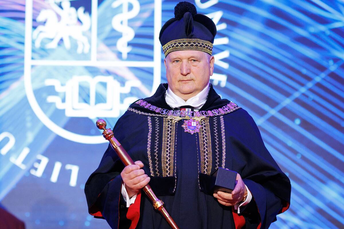 Antrajai kadencijai inauguruotas LSMU rektorius Rimantas Benetis