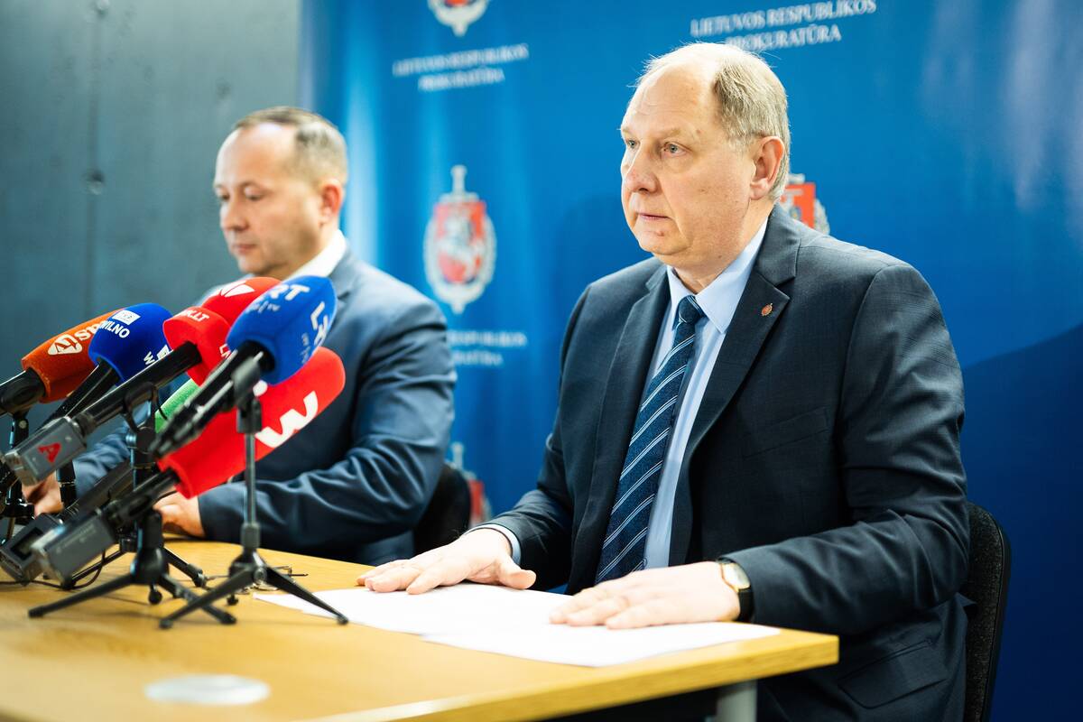 Spaudos konferencija generalinėje prokuratūroje – užsidegančių siuntų tyrimas