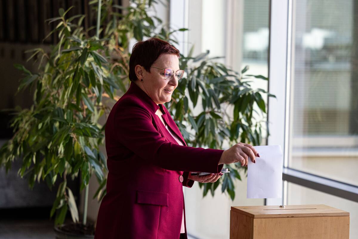 Balsavimas dėl nepasitikėjimo Seimo pirmininku Juozu Oleku