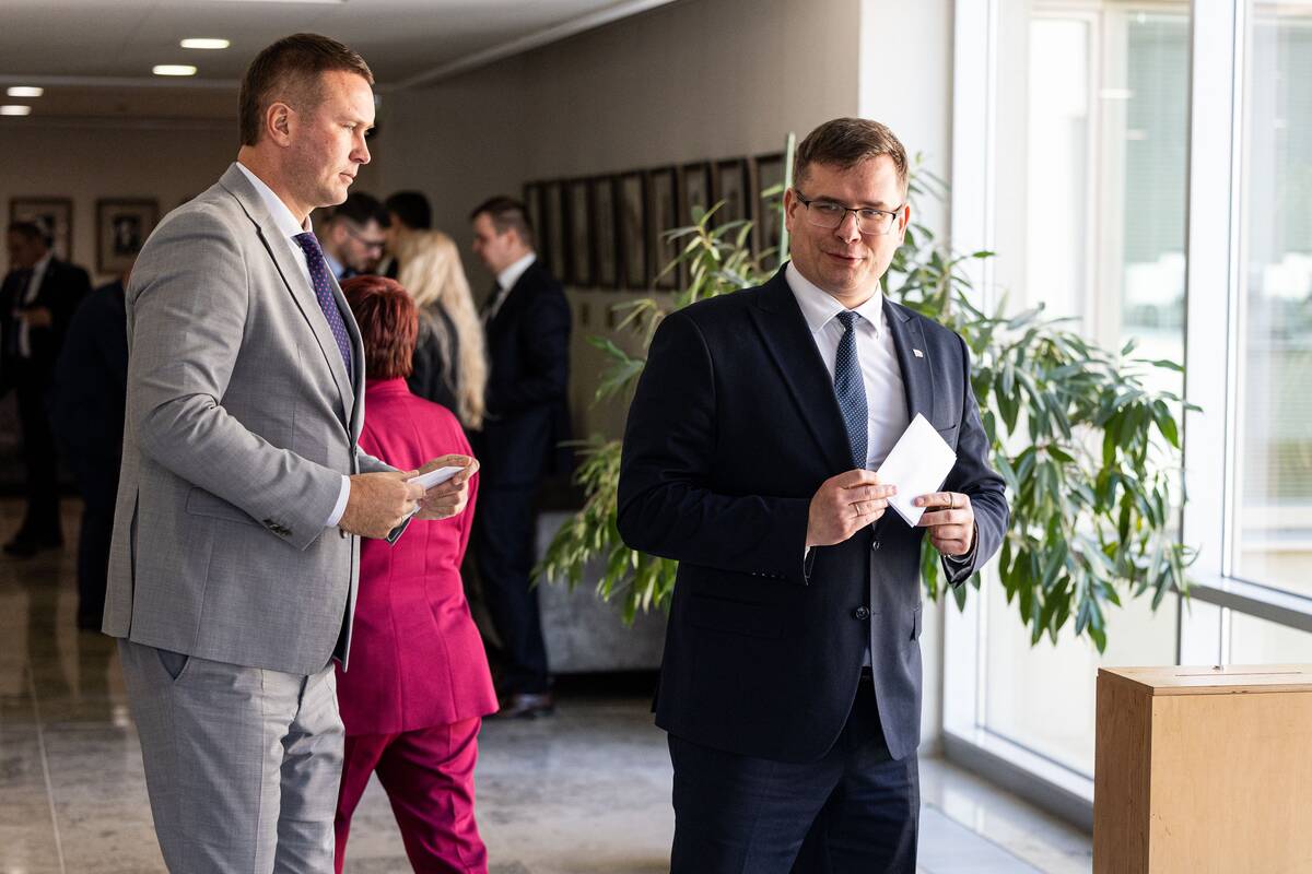 Balsavimas dėl nepasitikėjimo Seimo pirmininku Juozu Oleku
