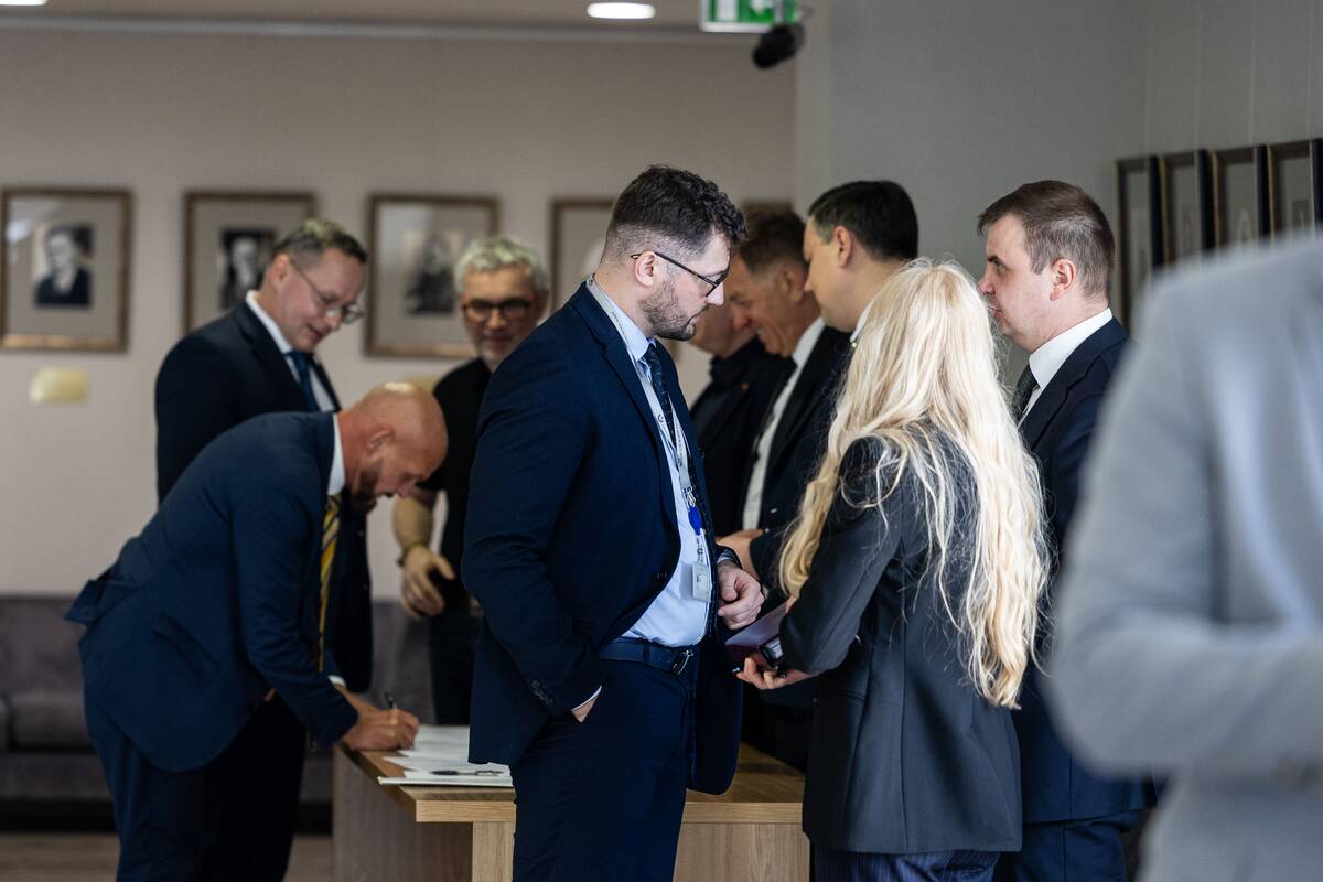 Balsavimas dėl nepasitikėjimo Seimo pirmininku Juozu Oleku