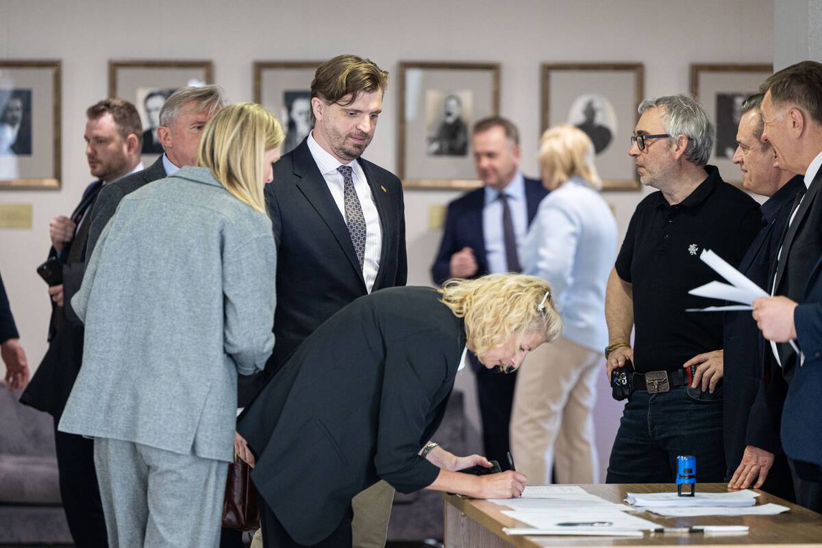 Balsavimas dėl nepasitikėjimo Seimo pirmininku Juozu Oleku