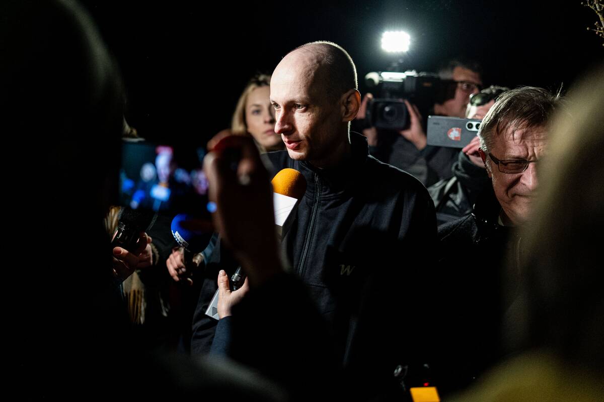 Į Lietuvą atvyko išlaisvinti Baltarusijos politiniai kaliniai 