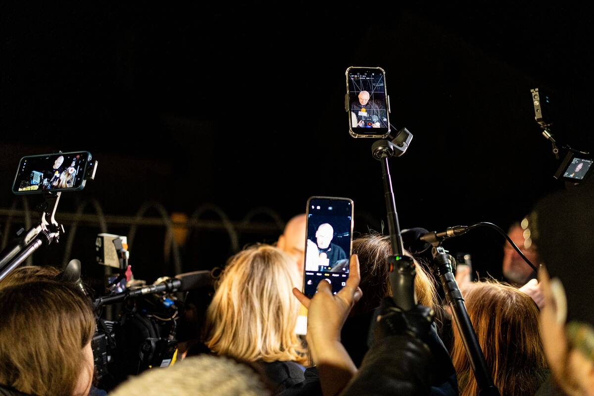 Į Lietuvą atvyko išlaisvinti Baltarusijos politiniai kaliniai 