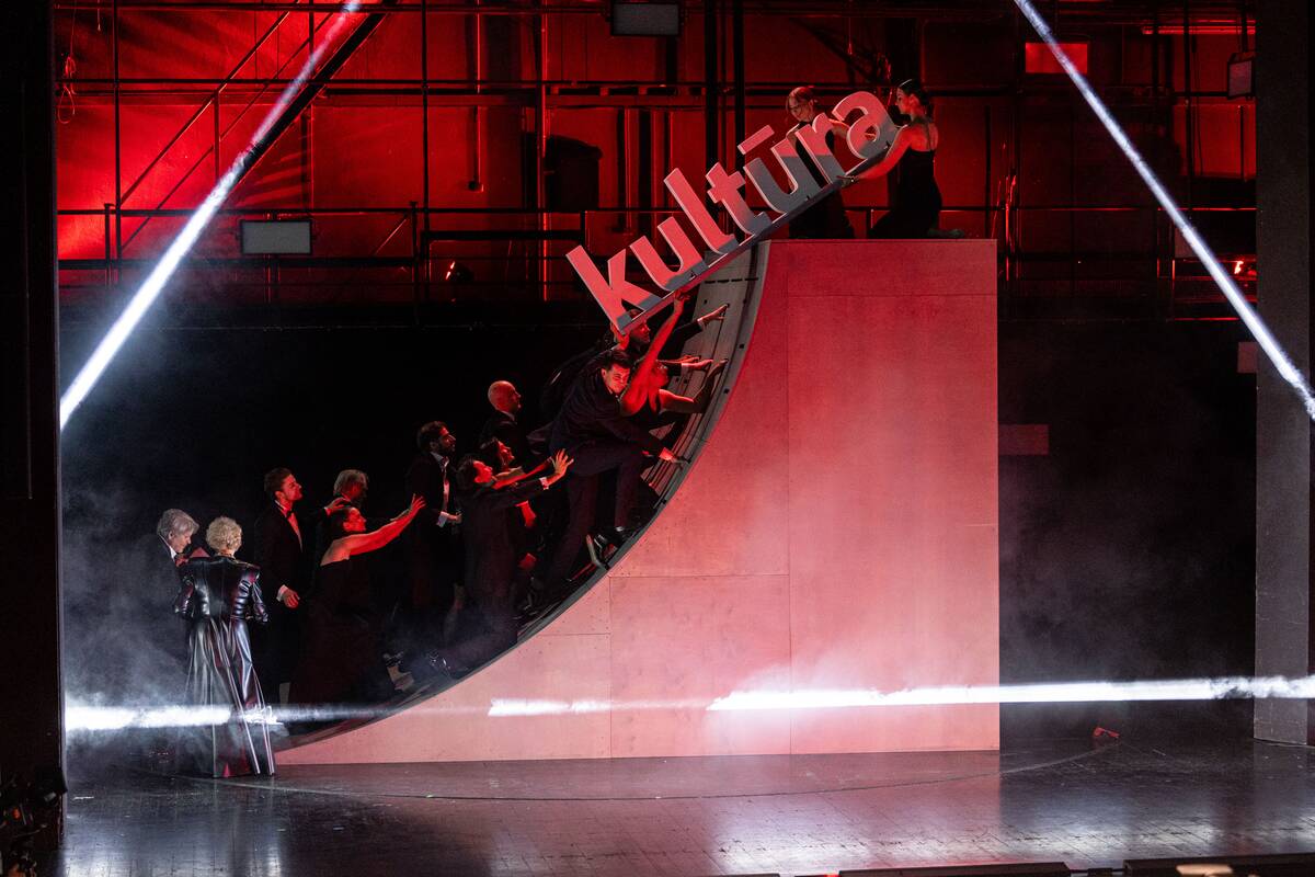 „Auksinių scenos kryžių“ apdovanojimai