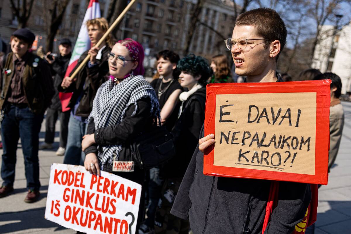Eitynės prieš Izraelio ir JAV veiksmus Artimuosiuose Rytuose