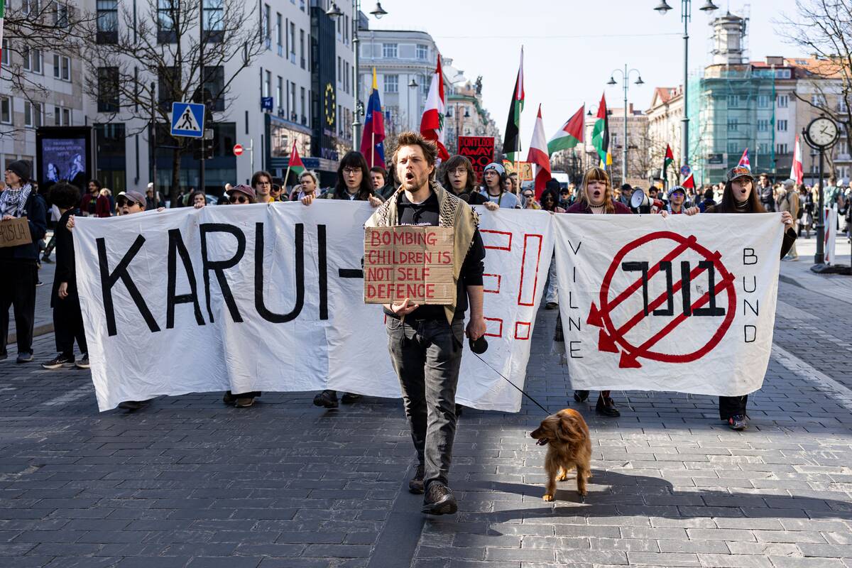 Eitynės prieš Izraelio ir JAV veiksmus Artimuosiuose Rytuose