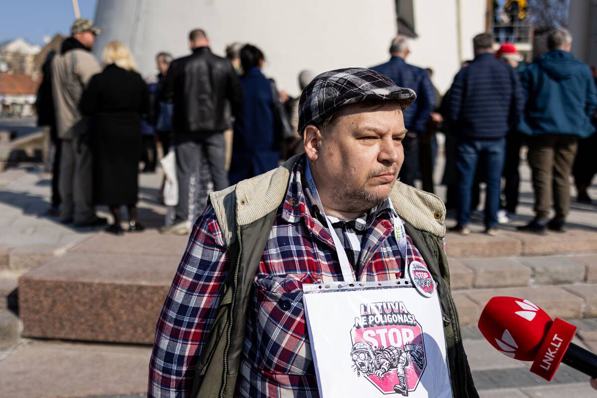 Sąjūdžio „Už Lietuvos miškus“ mitingas prieš Kapčiamiesčio poligoną