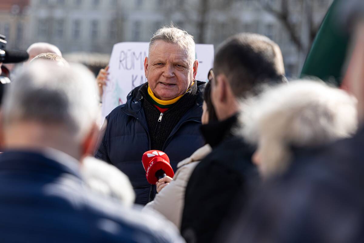 Sąjūdžio „Už Lietuvos miškus“ mitingas prieš Kapčiamiesčio poligoną