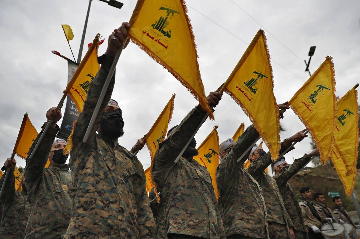 
<span>„Hezbollah“ smerkia „bailų“ Irano saugumo vadovo Ali Larijani nužudymą</span>
