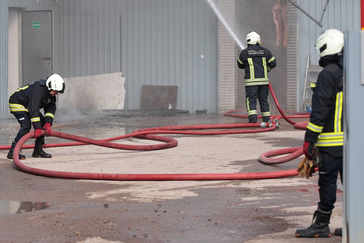 Kauno rajono įmonėje – didžiulis gaisras