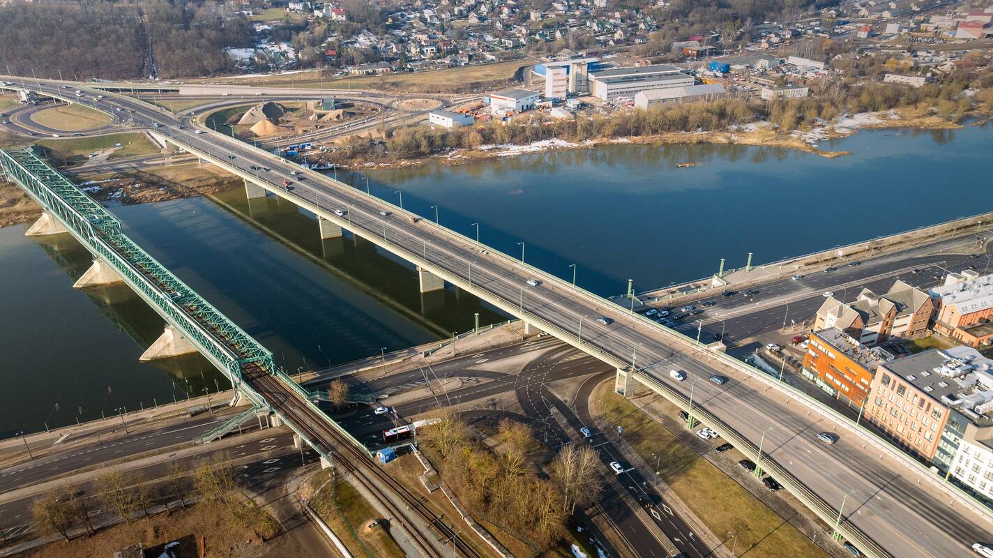 
<span>Dėl M. K. Čiurlionio tilto ir prietilčio remonto – laikini eismo pasikeitimai</span>
