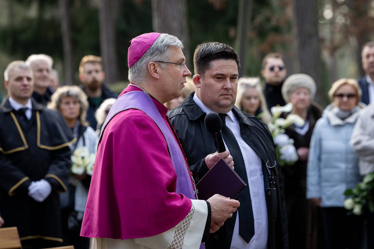 Česlovo Norvaišos laidotuvės