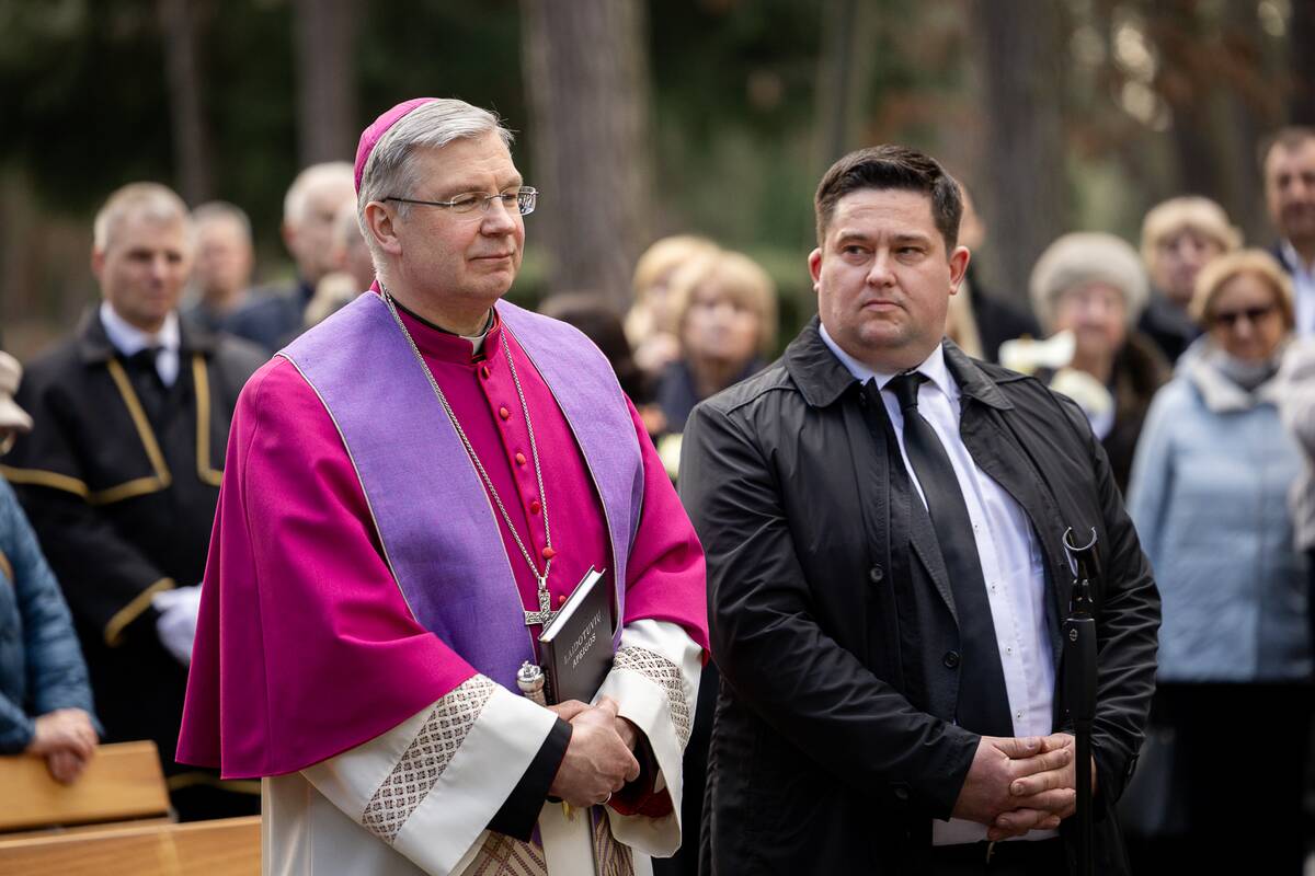 Česlovo Norvaišos laidotuvės