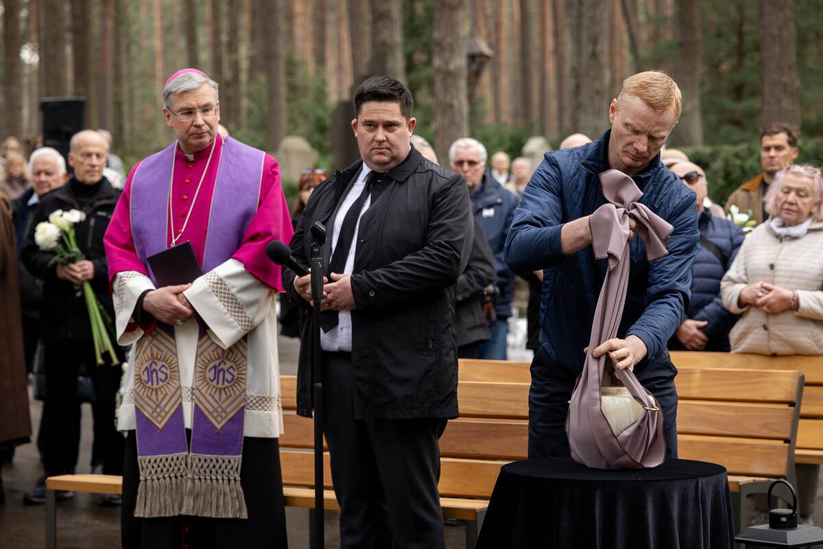 Česlovo Norvaišos laidotuvės