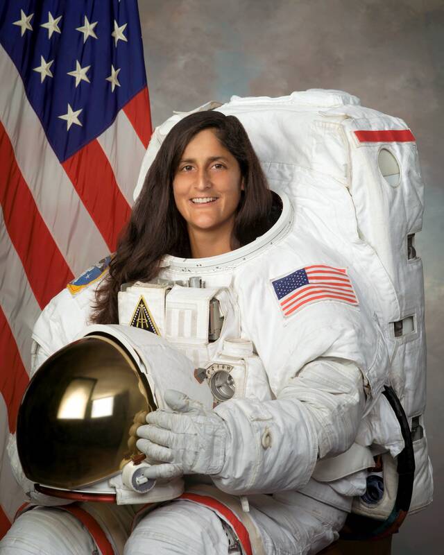 Emocijos: legendinė astronautė S. Williams sako kosmose labiausiai pasiilgdavusi kvapo ir tekančio vandens.