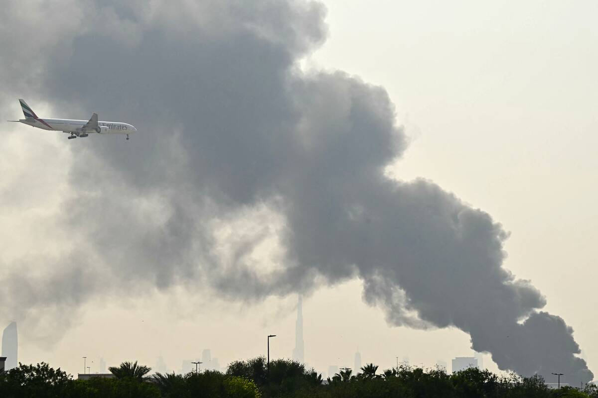 
<span>Abu Dabyje raketos nuolaužos pražudė du žmones</span>
