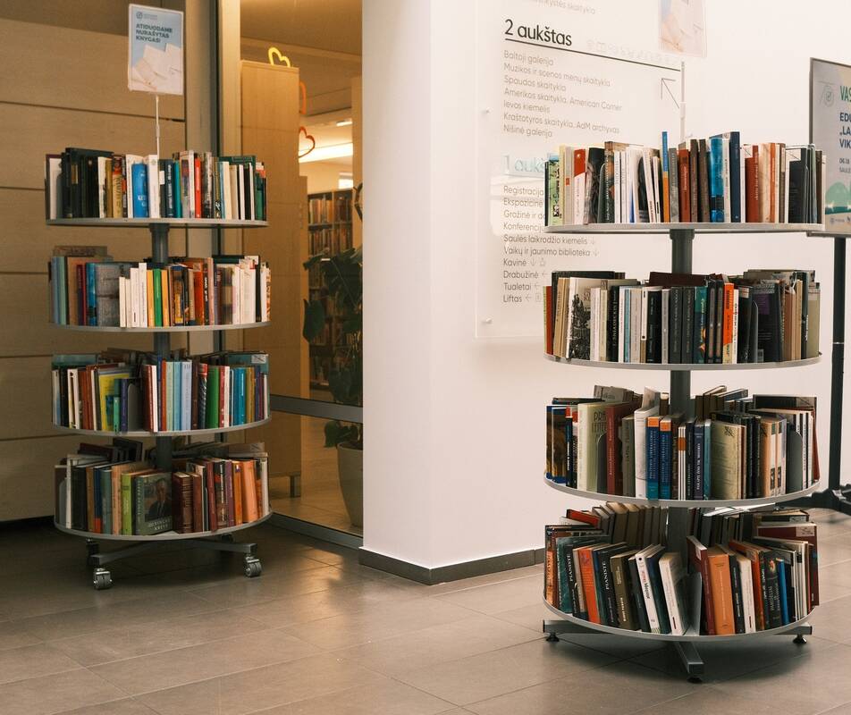 Pasirinkimas: klaipėdiečiai galės papildyti savo namų lentynas knygomis iš bibliotekos.