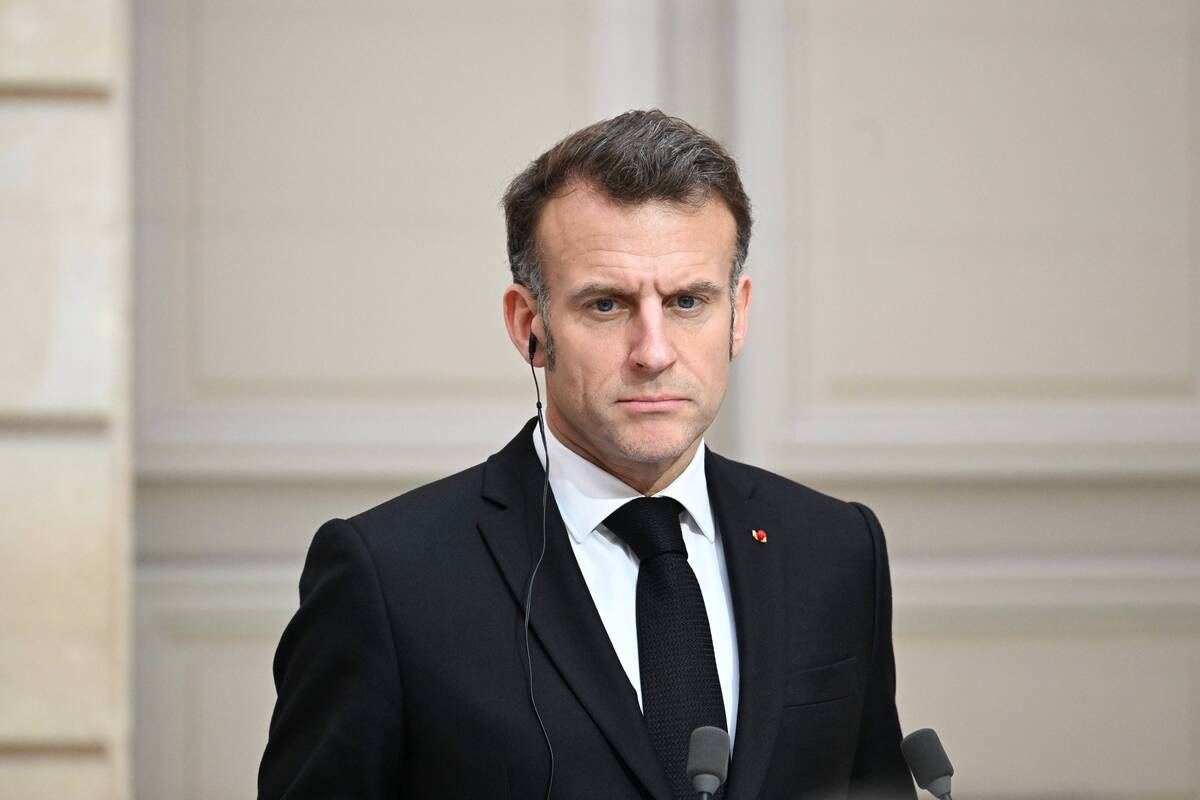 
<span>Macronas: Rusija klysta manydama, kad karas Artimuosiuose Rytuose suteiks jai atokvėpį</span>
