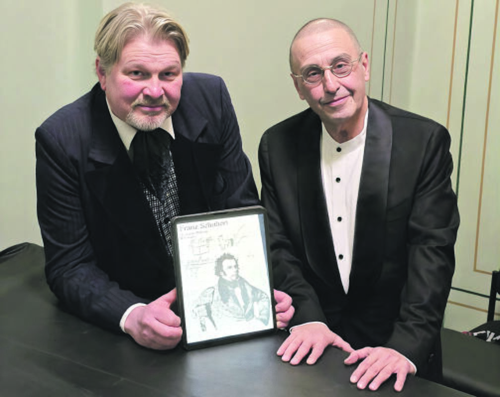 Romantizmas: baritonas G. Prunskus (kairėje) ir fortepijono virtuozas A. Paley’us suteiks kauniečiams unikalią galimybę išgirsti visus tris F. Schuberto vokalinius ciklus.