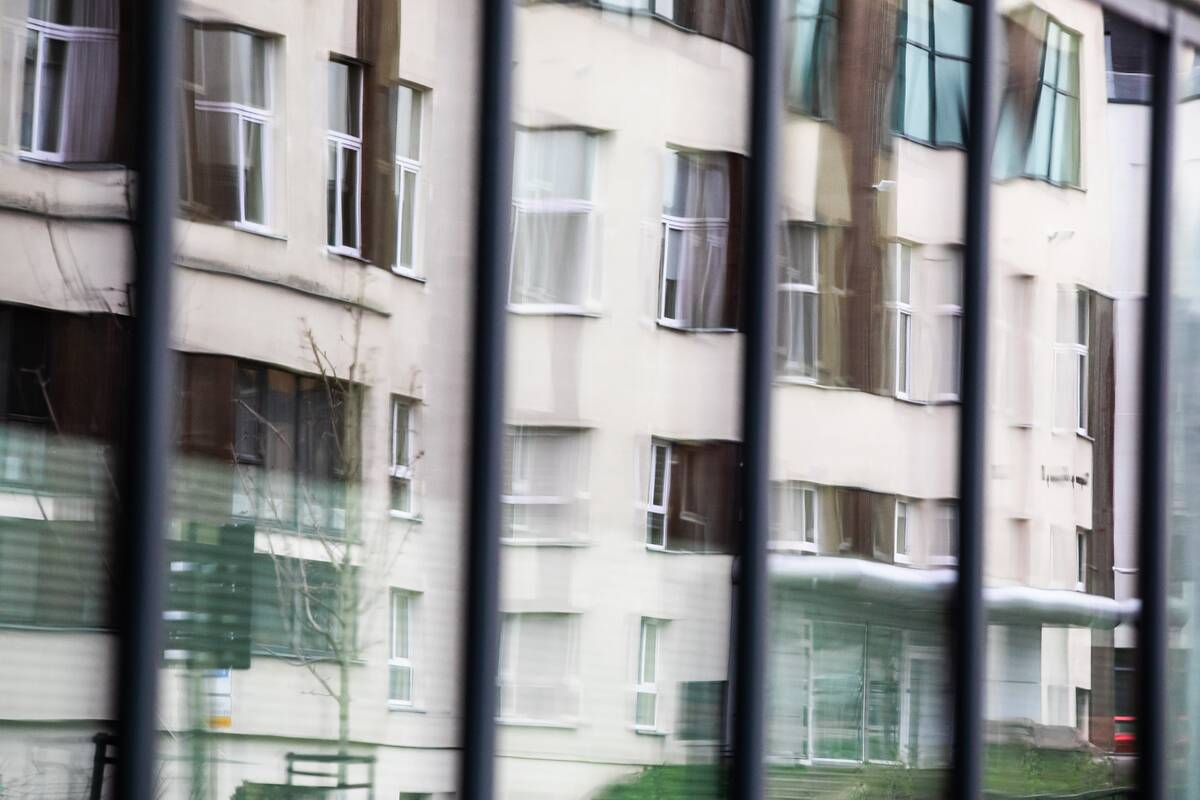 
<span>Teismas: Vilniaus valdžia turi iš naujo spręsti dėl leidimo daugiabučio statybai Verkiuose</span>
